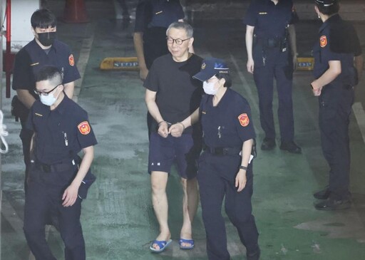 京華城案羈押原因仍在！ 柯文哲、應曉薇確定延押2月