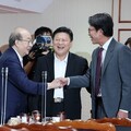 逼宮失敗？柯建銘堅持任期到明年2月 傅崐萁讚柯讓人長知識「原來民主國家可以這樣玩」