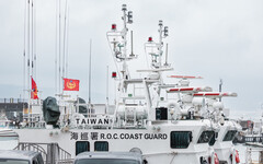 中國快艇越界捕魚拒檢翻覆釀2死 海巡署坦承誤用時間點