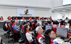 視導鳳凰颱風中央災害應變中心 卓榮泰：督導地方落實執行疏散撤離及通訊備援機制