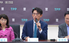 批綠搶收割普發現金1萬 黃國昌：厚顏無恥