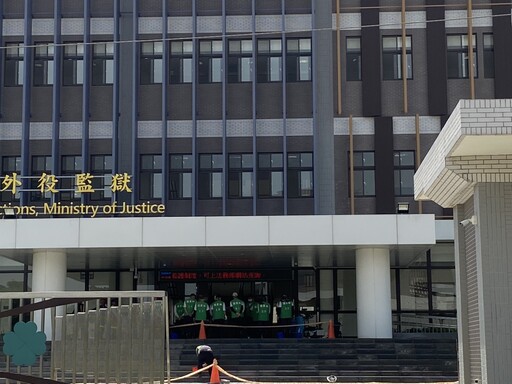 【獨家】！！驗收試車管制門轟然躺平超尷尬｜八德外役監是否涉包庇引發關注
