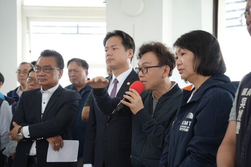 民進黨遞交罷免案第二階段連署書 鄭正鈐:呼籲民眾投下「不同意罷免」票