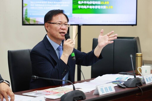 37家廣電媒體執照月底到期 張啓楷關心業者「換照」權益