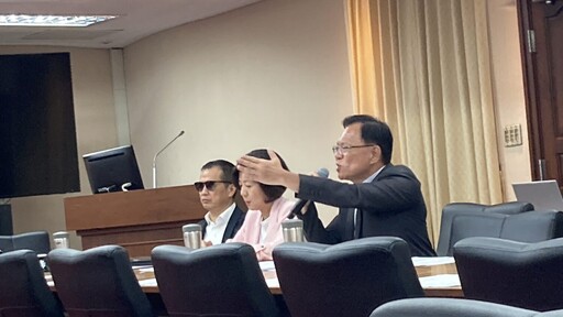 風災肆虐25天災區仍破敗不堪 張啓楷:政府「只用嘴巴救災」