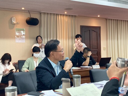 「媒體議價法」六版本無共識 張啓楷:數發部別神隱本會期拚三讀