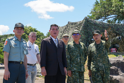 取消軍階與職業區分 黃仁成功推動「榮民就醫健保部分負擔全面免繳」