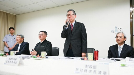 卓榮泰、張善政桃園合體 傾聽產業聲音