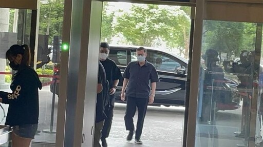 從政風雲到官司纏身!鄭文燦瘦一圈出庭應訊 關鍵錄音今成焦點