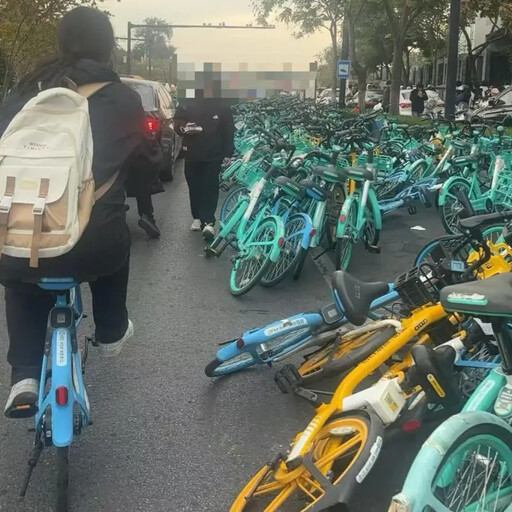 雄哥小唱》東德統一德國紀念日 一起騎車去「開封」