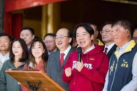 老孫侃時政》下架柯建銘，由投下反對票開始