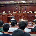 綠營批「拉高修憲門檻」將癱瘓法庭 國民黨反嗆：只想讓大法官淪執政黨打手