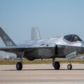 台灣擬向美國購F-35戰機 前空軍副司令憂十年後才能成軍