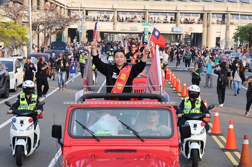 【陳傑憲來了】台灣棒球英雄來台南 黃偉哲與球迷見證歷史