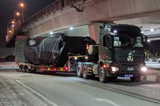 「地表最強」M1A2T戰車深夜運抵畫面曝光 專家：台海防衛不可或缺