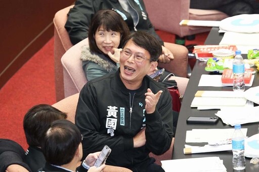 轟黃國昌聯手藍營強闖《選罷法》 王婉諭：藐視過去的自己