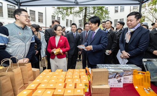 總統府元旦開放湧入近萬民眾 創歷年來單日最高人數紀錄