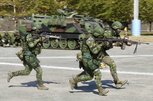 【圖輯】賴清德春節勗勉台東海陸空軍營 盼朝野合作支持國防預算