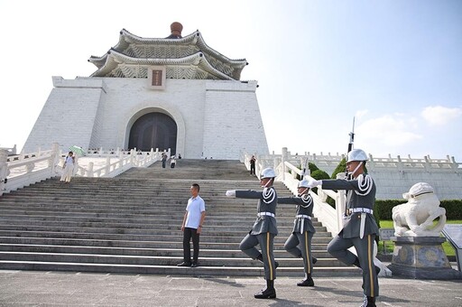 轉型正義難續？中正紀念堂預算被砍 藍營要求儀隊重回堂內