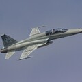 【獨家】參謀總長辦畢業典禮？梅家樹乘F-5F升空、2架F-16伴飛惹議