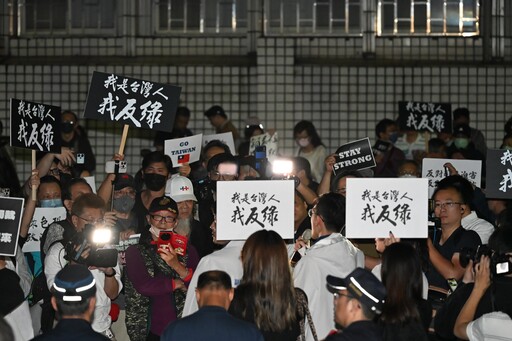 藍營北檢抗議遭警方舉牌 蔣萬安霸氣喊:個人行為自行承擔