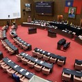 【有片】人呢？立院開議竟沒半個立委 韓國瑜怒了：請各黨團自重
