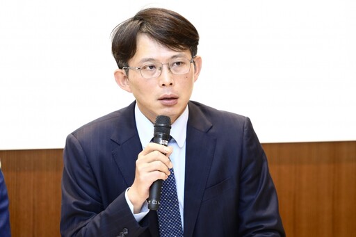 苗博雅酸「反核變擁核」 黃國昌反擊:台灣有本錢不用核電?