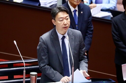 內閣施政1周年聲量榜單出爐 陳世凱好感度奪冠、郭智輝墊底