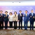 《遠見雜誌》2025五星縣市長贈獎典禮 陳其邁等7位獲獎首長出席領獎