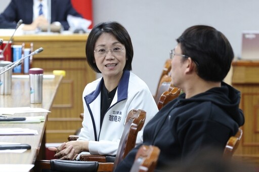 「育孫假」範圍太狹隘? 翁曉玲解釋:孫子、曾孫、曾曾孫都算「孫」