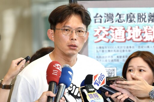 國安簡報先見報再通知？ 黃國昌驚呼：我是受邀者卻不知情