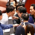 郭國文譏「腳尾飯2.0」遭黃國昌回嗆 黃捷PO現場畫面引熱議