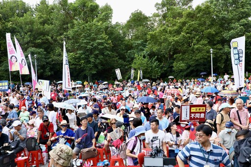 藍營首場反罷免造勢5千人相挺 盧秀燕批賴清德掀3場鬥爭「連自己黨也鬥」