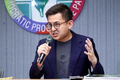 藍白猛攻「團結十講」 卓冠廷批:破壞團結、政治算計元凶