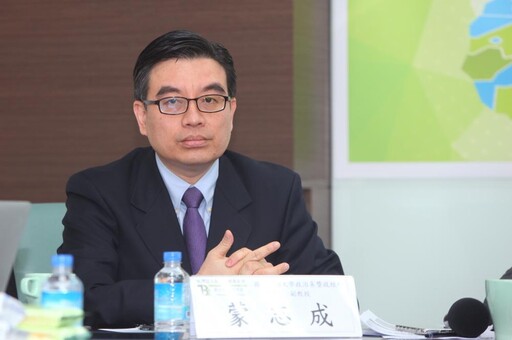 台南研考會主委涉濫用公務車及特支費 今遭搜索急喊冤：被亂檢舉