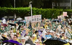 青鳥重返凱道5萬人集結 傳今晚神秘嘉賓是「他」全場期待