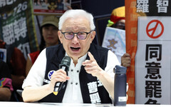 指年輕人受抖音、小紅書影響罷免意願 曹興誠轟：民進黨為何不禁止