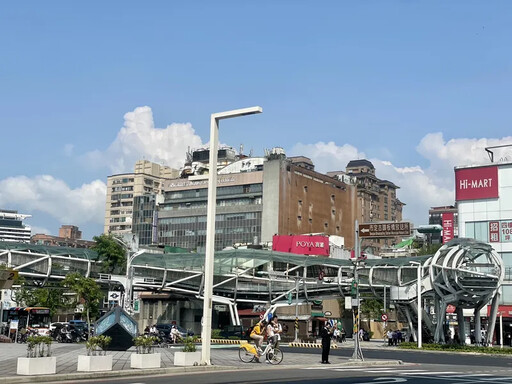 板橋遊龍天橋將分階段拆除 劉美芳:回應地方期待 還市民乾淨天際線