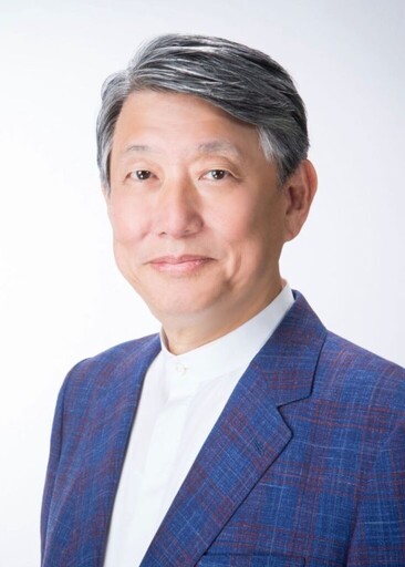 經濟部長郭智輝再陷爭議 公私不分質疑未歇 經濟部強調送禮自費、立委要求公開證據