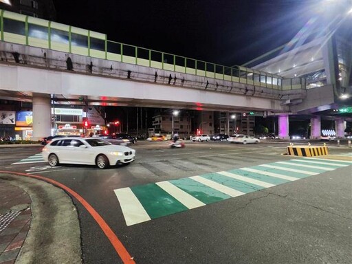 瞬間強降雨 台中文心路積水雨停後迅速消退