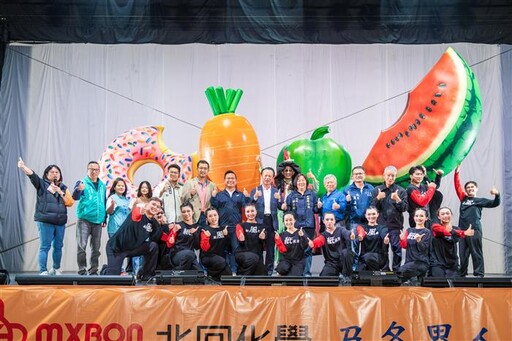 紙風車劇團「台灣幻想曲」民雄國中登場