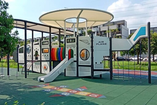 中市5座公園遮蔭完工 炎夏親子遊戲更舒適