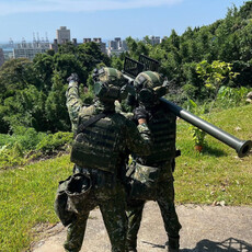 從滿招到難留！國軍志願役「進多出快」現象曝光 提前退潮惹關注