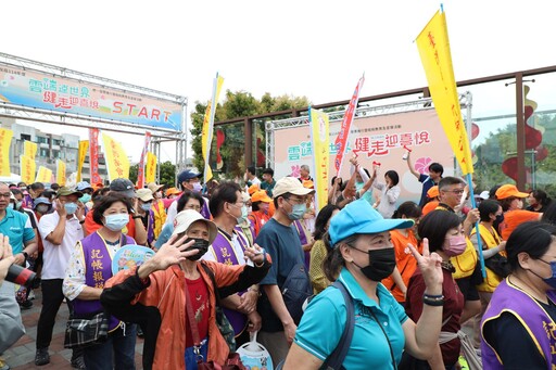 2千人齊步北香湖！黃敏惠帶頭健走 宣導雲端發票與永續租稅