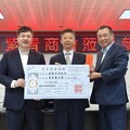 紫青商會熱心公益 捐贈10萬元力挺基隆消防英雄