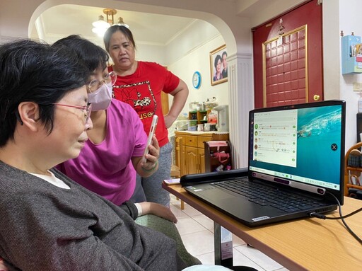 三重獅子會捐拍痰機、眼控滑鼠給漸凍人協會 協會憂心關稅影響捐款意願