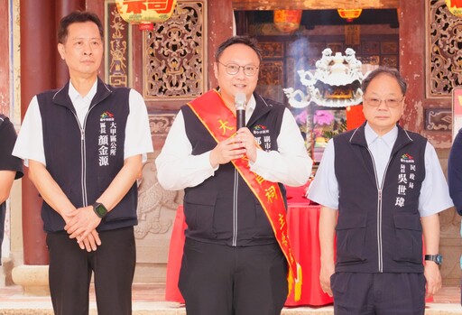 百位考生齊聚大甲文昌祠祈福 鄭副市長:祝學子名登金榜!