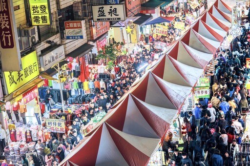 最低4折趕快買「衣」! 天津路商圈串聯131家業者 拿物調券全面打8折
