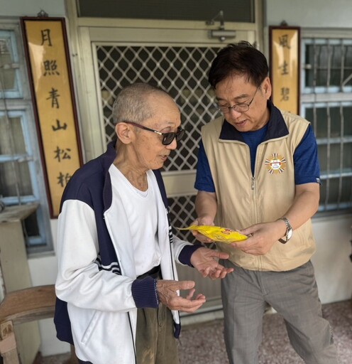 關懷獨居榮民 高雄市榮服處 深入六龜山區送暖