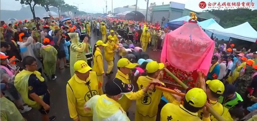 媽祖也不賞臉？白沙屯鑾轎見罷免旗急煞轉向 網嗆：連神明都不想理